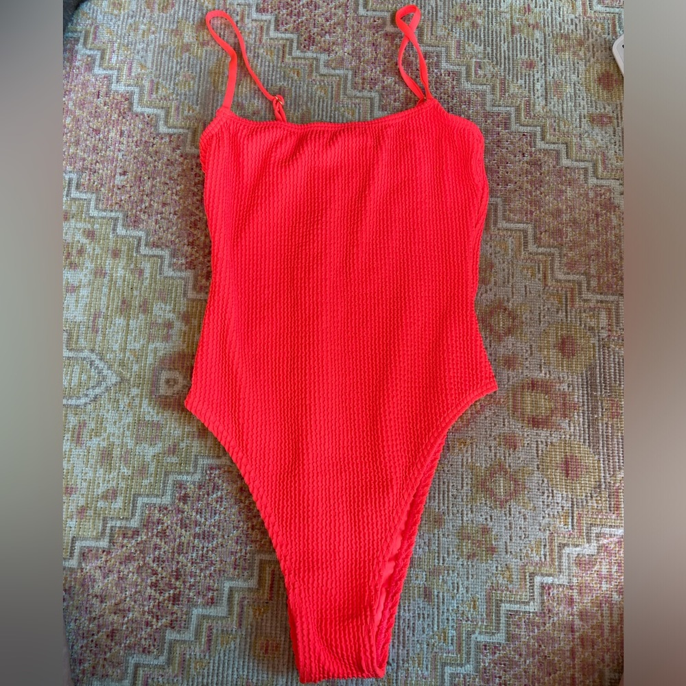 Billabong one piece, size small